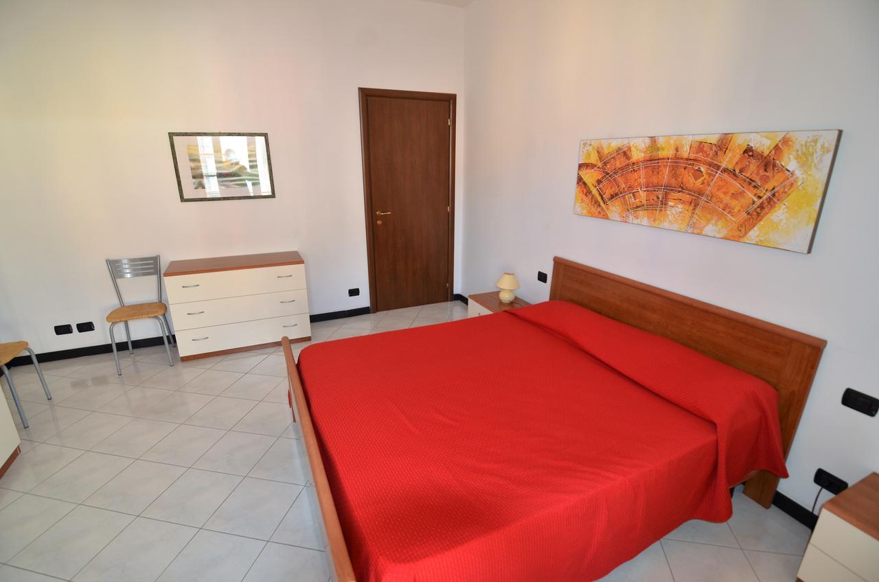 Elena Apartment Levanto Bagian luar foto