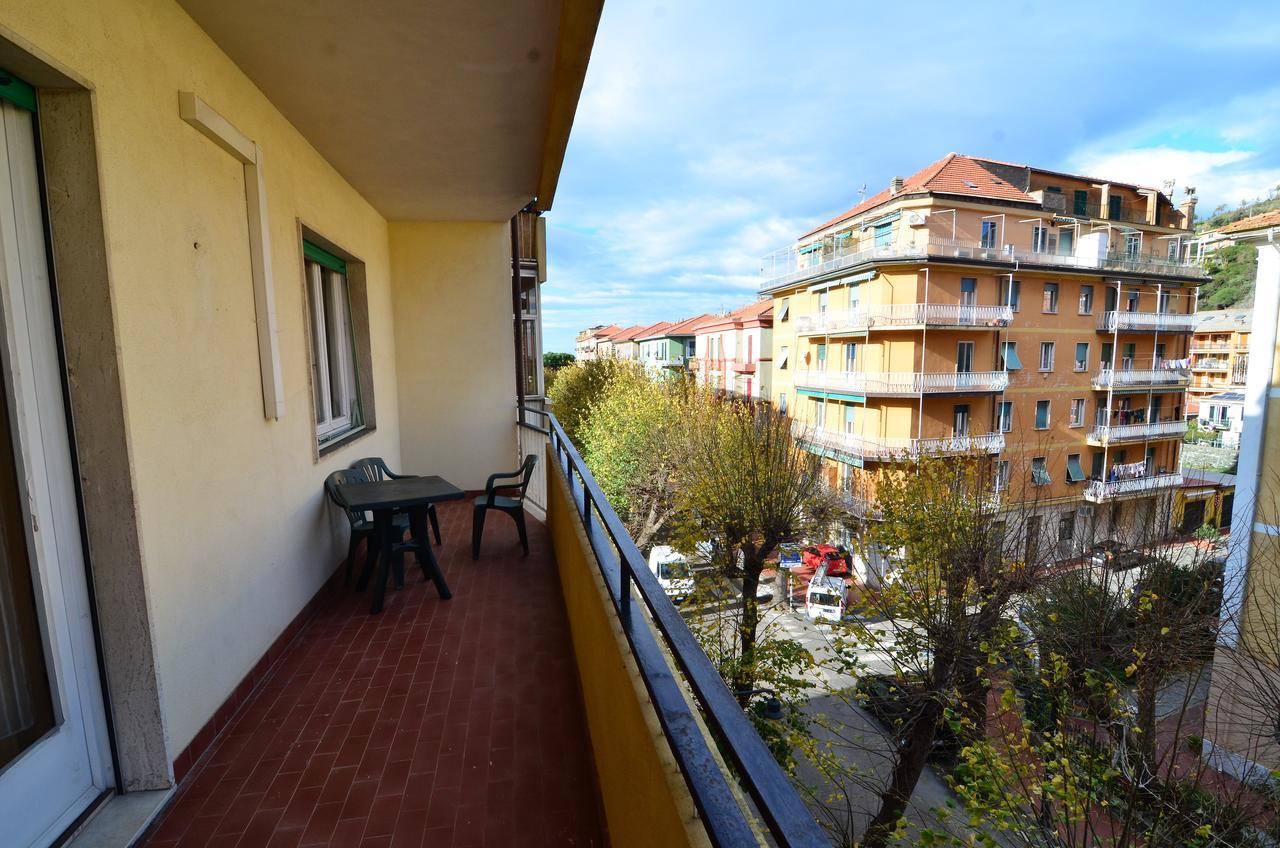 Elena Apartment Levanto Bagian luar foto