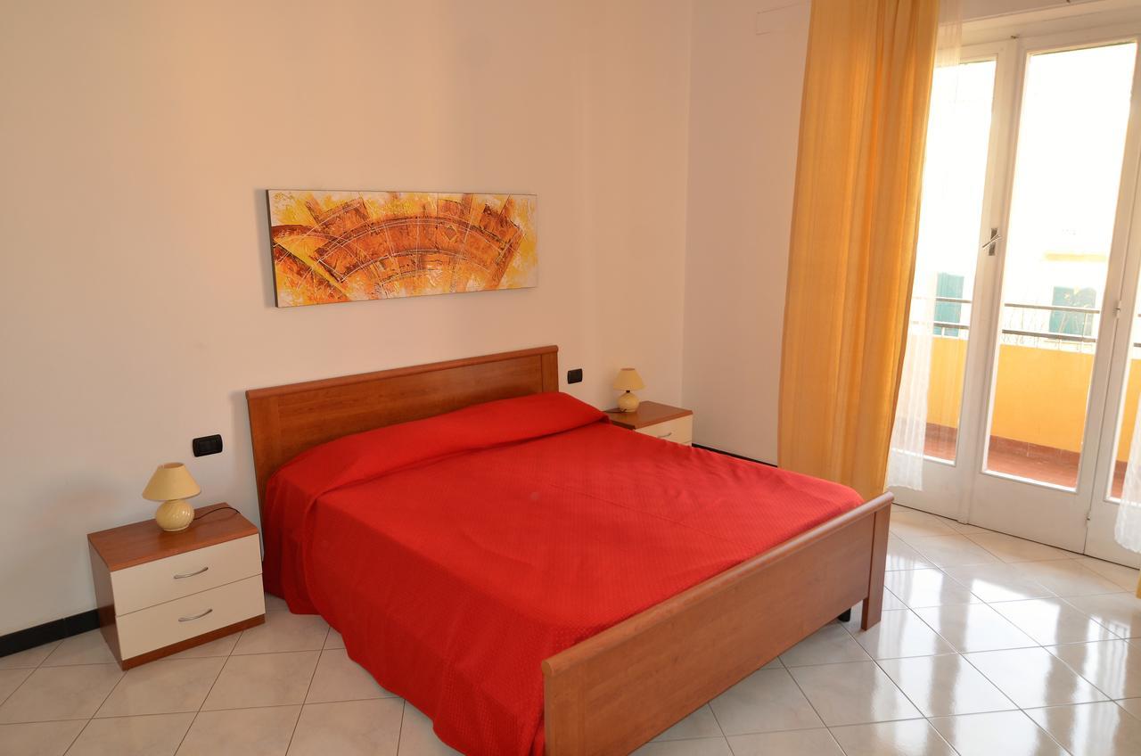Elena Apartment Levanto Bagian luar foto
