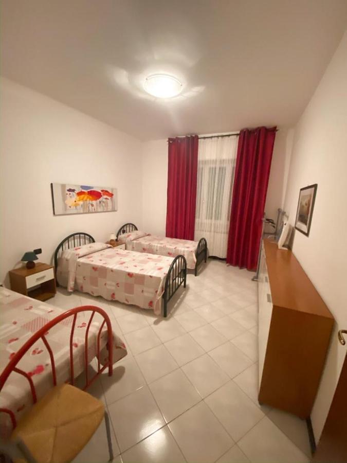 Elena Apartment Levanto Bagian luar foto